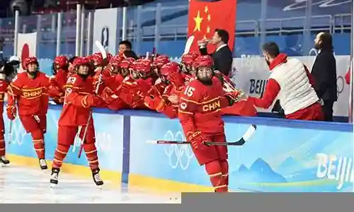 中国冬奥冰球阵容队员插图